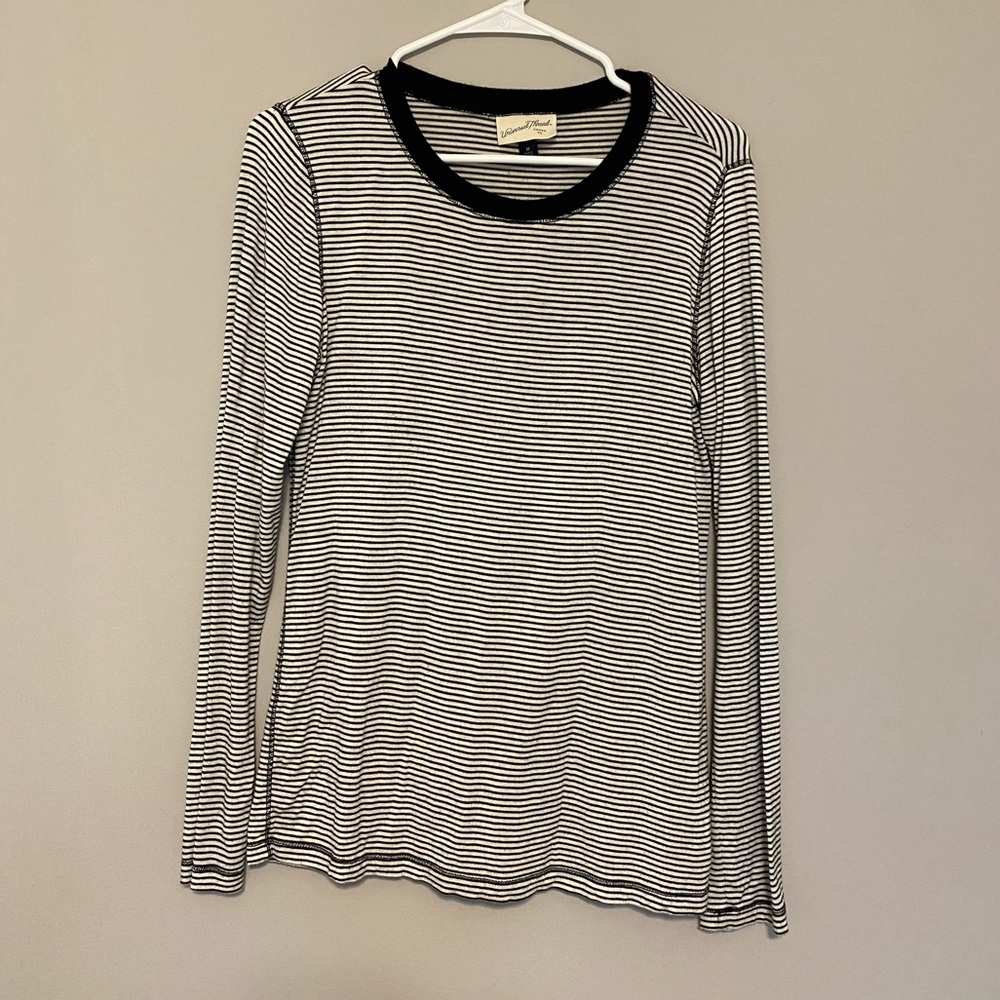 Striped Top 🤍